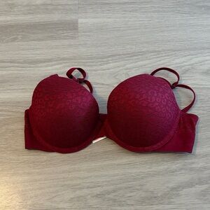 Victoria’s Secret Pink Wear Everywhere Push-Up Bra NWT